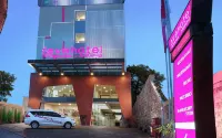 Favehotel Malang - parking