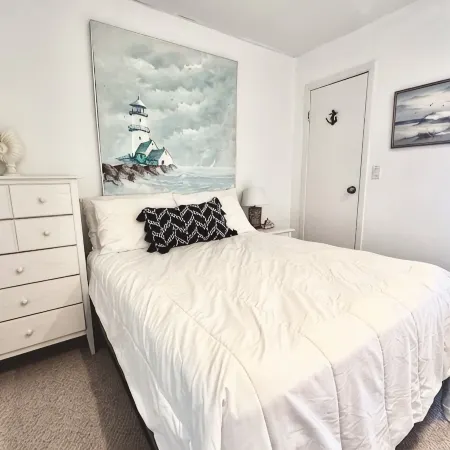 East End Retreat, Steps to the beach! NoFo LI - Monthly Rentals Available