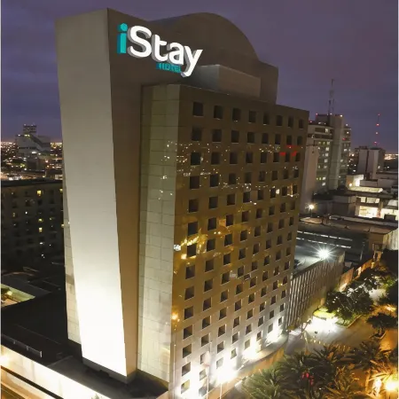 IStay Hotel Monterrey Histórico Отели рядом с достопримечательностью «Торгово-офисный центр Pabellon M»