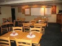 霍蘭麗怡飯店 - 早餐