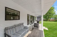 Luxury Vacation Home Just a 16-Minute Walk to Downtown and Riviera Beach - 4-Star