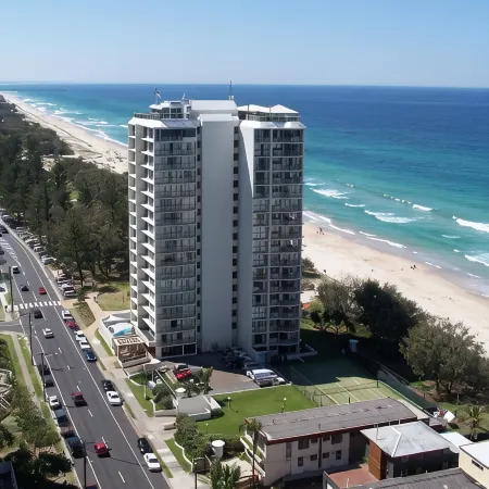 Golden Sands on the Beach - Absolute Beachfront Apartments
