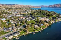The Lodge Lake Chelan - Pet friendly