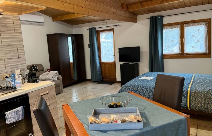 Charming chalet with WiFi and AC in lovely Rubano