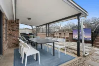 Private Tennis+PickleBall+Bball+Hottub+Golf+Pool - Homestays