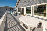 Genesis on the Water - Semi-Oceanfront - Pool - Hot Tub!