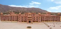 Umaid Mahal Palace - bar
