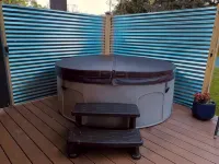 HOT TUB & New Stylish Saratoga County Efficiency - Homestays