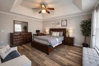 Few Mins to Ballantyne-Pet Friendly-1 Level Home-Private Plunge Pool in Backyard - Private Pools