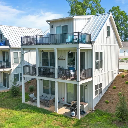 Brand New! Deerfield house with covered boat slip!