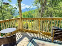Slopeside Retreat; Summer Escape, Trails, Views, Fireplace, Wifi - 3-Star