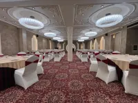 The Long D Hotel Surat Airport Rd