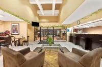 Days Inn & Suites by Wyndham DeSoto