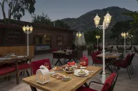 Koala Bungalows - breakfast