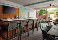 The Wilde Resort and Spa - bar