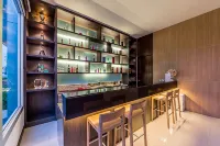 42C the Chic Hotel - parking
