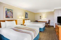 Super 8 by Wyndham Eagle Pass