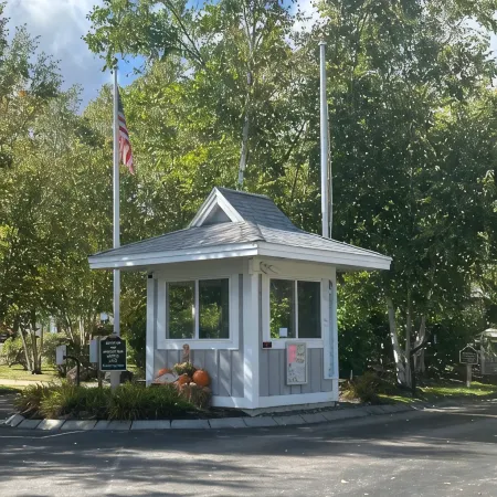 Summer Village Resort - 1 Mi to Moody Beach - WiFi, Gym, AC, Pools, Playgrounds