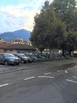 因特拉肯琳達旅館 - 停車場