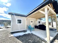 J19 South • Direct Trail Access  • King Suite • in Town • Fast WiFi • Sleeps 7 - Chalets