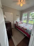 Lake Front Cottage in Michigan's Harbor Country "Sandy Shores 2" - 3-Star