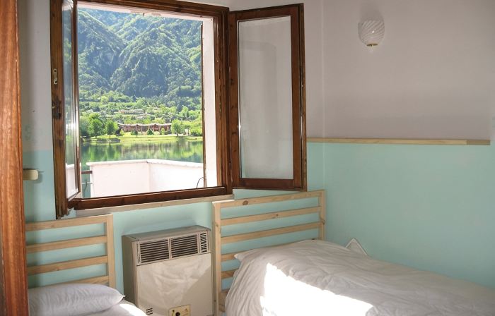 Directly on the lake