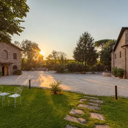 Antico Borgo Molino 7Cento Vicino ai Giardini di Ninfa