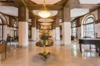 Fantastic sea view apartment in historic building with free parking - Ocean View