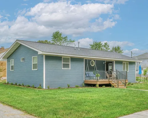 NEW! 3 bed, 1.5 Bath, Games, WIFI Hotel di Escanaba