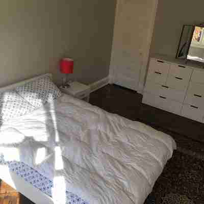 Spacious Charles Village unit Rooms
