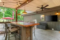 Lake Lodge 4-bedroom private setting - 무료 와이파이