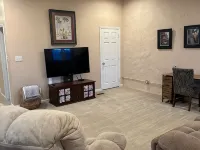 The Castle - Downtown Shopping and Eating easy pleasant walk Hotele w: Oneonta