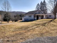Peaceful Acres – Minutes to Raystown Lake - 2-Star