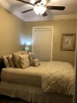 Available * Downtown Napa- Beautifully Remodeled --2Bedroom 2 Bathroom Home - 2-stjärniga