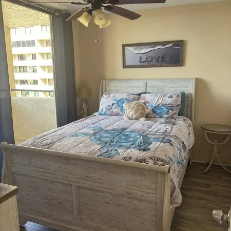 Beautiful 4th floor Gulf View Condo