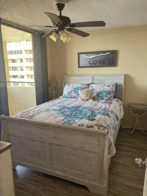 Beautiful 4th floor Gulf View Condo - balcony