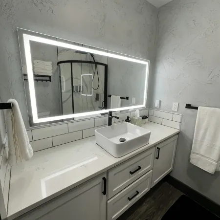 NEW Luxury Condo 2 blocks from Historic Main Street in Downtown Walla Walla
