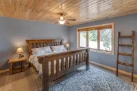Spectacular Waterfront Gull Lake Cabin and Perfect Location Close to Everything - Balkoner