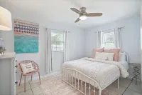 Entire Home: 4 Blocks to Ocean-Jacksonville Beach - 2-Star