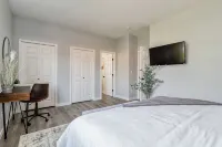 Modern WW Valley Retreat- EV Charger, BBQ, Near Wwu & Wineries, Large Backyard