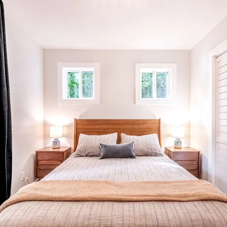 Renovated Cozy Cottage in Bryson City! Experience the Cool Smokies!