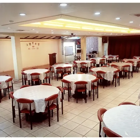 Songnisan Grand Hotel & Condo