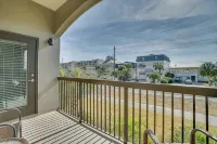 Beaches and Hot Tubs and Cool Pools, Oh my! Steps to the gorgeous Gulf sands! - 4-Sterne