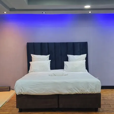 Adelina Hotel