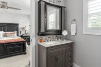 2 Bed/2 Bath with LR, DR, Kitchen, Laundry & Deck. Parties Are Not Allowed. - Kitchens