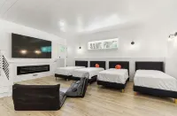 Brand new renovated home in Fontana!! - Wifi