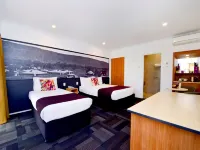 Mercure Alice Springs Resort - bar