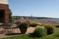 Hampton Inn by Hilton Duluth Canal Park - Scenic