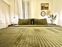 LUX Uptown Escape - The Trester - Boutique