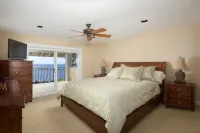 Summer DiscountsLuxurious Oceanfront Unit – Stunning Views & Top-Floor Living! - Balcony